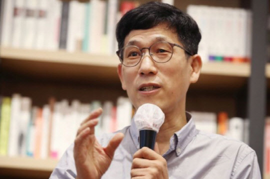 진중권 전 동양대 교수. <연합뉴스>